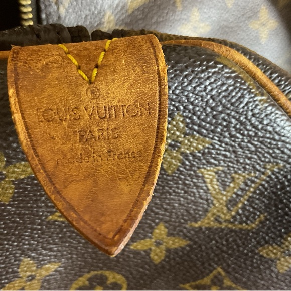 Authentic Louis Vuitton Keepall 45 Bag - Picture 9 of 15